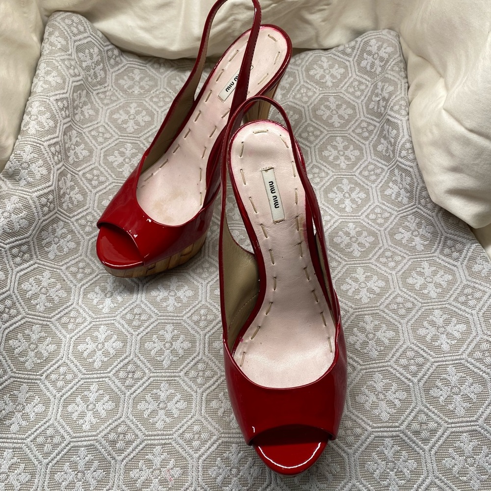Custom dyed patent leather sling back bamboo platform heels